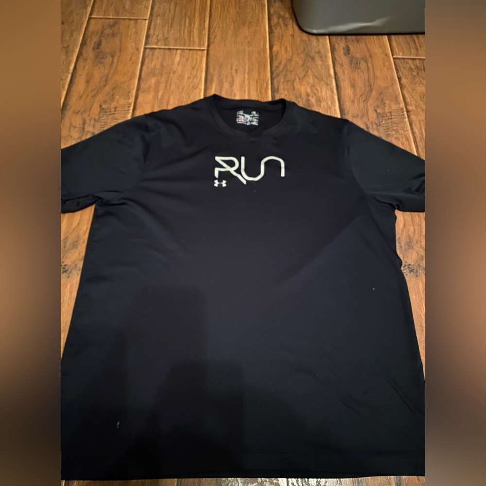 Under Armour Tshirt